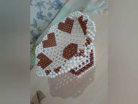 Видео: Ваза,Фруктовница,конфетница из бусин . Бисероплетение .