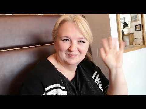 Видео: Завтракаем в кафе с сыном. Наумбург. Куры, Феликс. Сад.