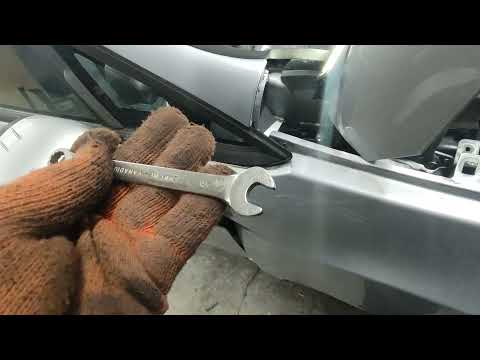 Видео: Снять переднее крыло фиеста мк7 /disassembly front wings fiesta mk7