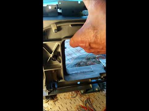 Видео: Тугой ход швейной машинки brother LS-2150