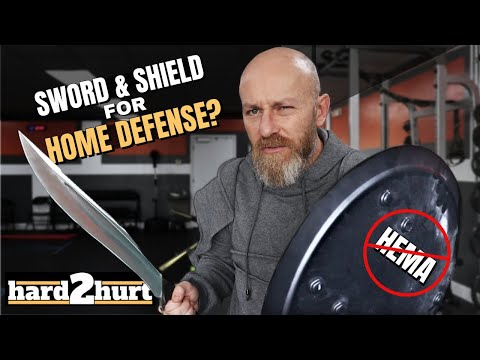 Видео: Подходят ли меч и щит для самообороны?