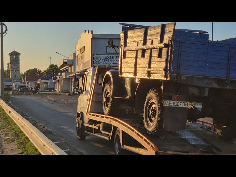 Видео: ГАЗ-63 доехал до Киева мимо легендарной башни по ровной дороге