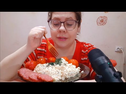 Видео: Мукбанг салат Ленивая Мимоза😋/Как я познакомилась с мужем? Где он работает?