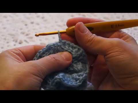Видео: Шапка по спирали крючком .Braid Hat Crochet spiral . (Шапка #63)