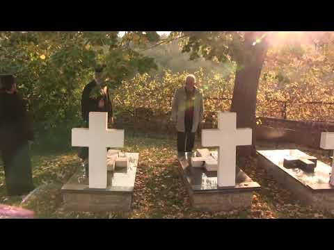 Видео: Матија Бећковић у пратњи Владике Теодосија посетио Манастир Зочиште (код Велике Хоче)