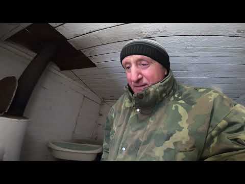 Видео: Как я качаю воду в баню, готовим гренки