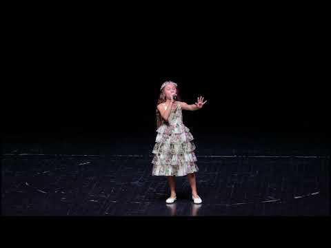 Видео: Арина Леонова "Маленькая страна"