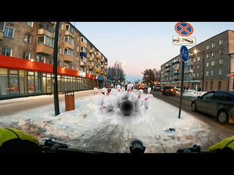 Видео: Пешеходы на велодорожке: весна близко