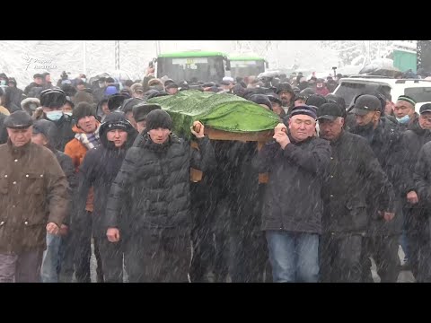 Видео: «В ответе за это только режим». Прощание с Ароном Атабеком