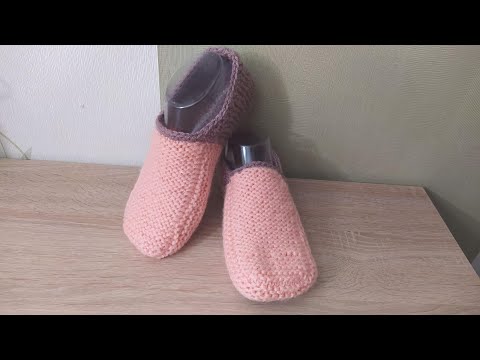 Видео: Теплые тапочки лицевыми петлями