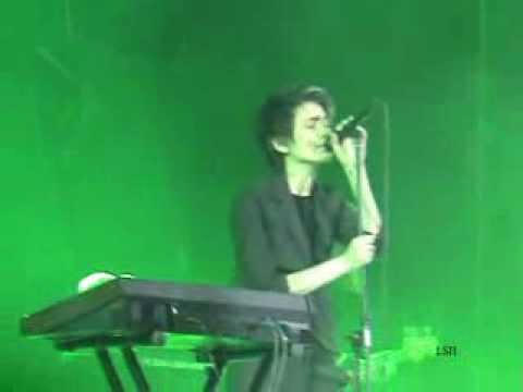 Видео: Земфира - Самолёт (Олимпийский, 1.04.08)