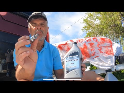 Видео: Замена жидкости заднего дифференциала на Land Rover LR3, LR4