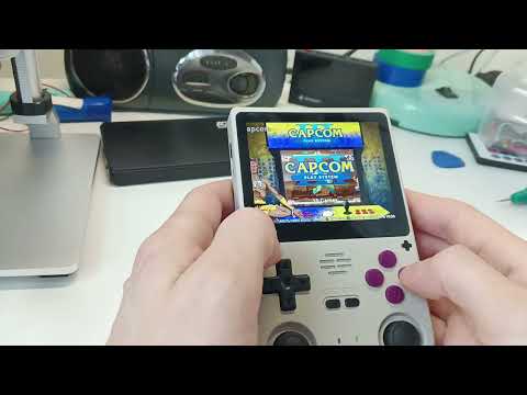 Видео: Ретроконсоль Powkiddy V20. Что-то между R36s и TrimUI Smart Pro.