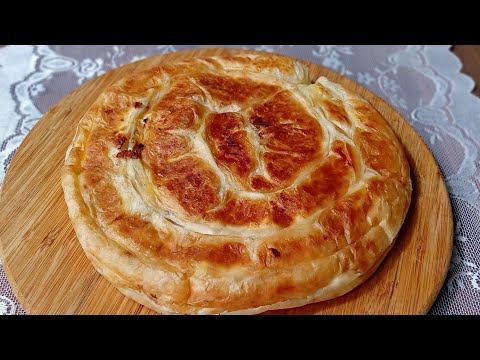 Видео: Страхотна баница само с два броя готови кори..