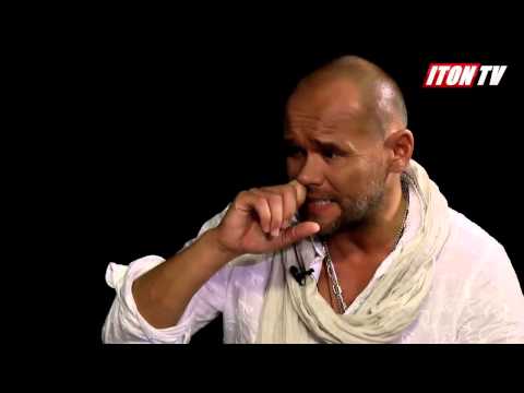 Видео: Максим Аверин: - Я живу с широко раскрытыми руками.