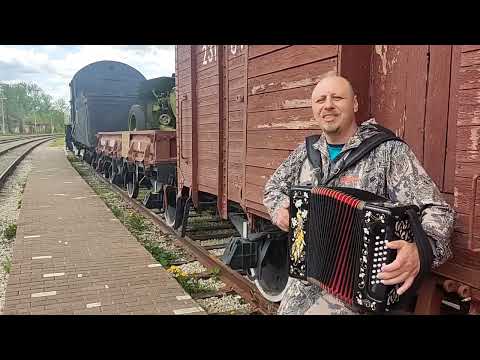 Видео: Горит свечи огарочек.