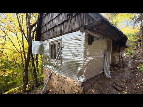 Видео: Зима близько — Утеплив хату і перекрив кришу
