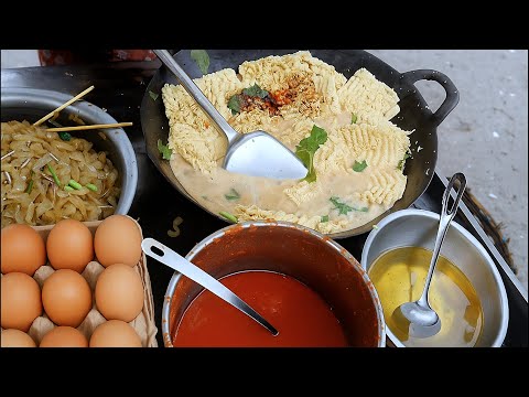 Видео: Открывается до рассвета! Лучшая жареная лапша Indomie в Медане — индонезийская уличная еда