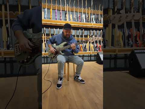 Видео: Потрясающая теплота звука G&L SB2 с конфигурацией PJ. Звучит очень бархатно #glbass