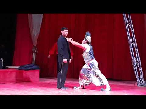 Видео: Цирк ''Арена'' в Бургас 2020 🤡 Клоунът Мишо - Йога Мишога! Misho the clown - Circus ARENA