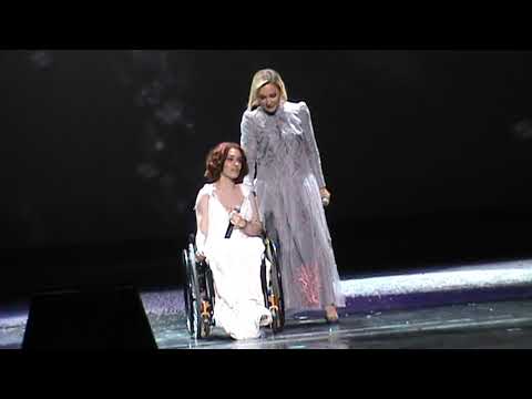 Видео: Татьяна Буланова И Софья Бабич "Не плачь"