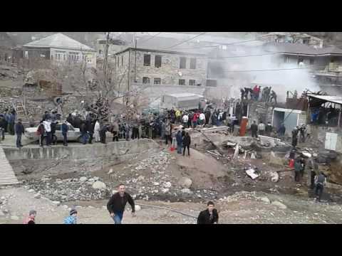 Видео: Балаханцы и Балаханская полиция совместно тушили пожар