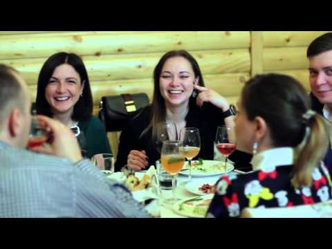 Видео: "На лабутенах" 8 марта в душевном ресторане "Околица"