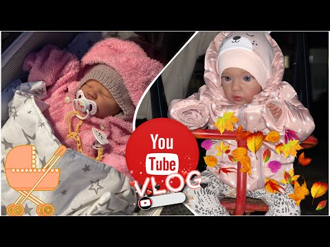 Видео: Vlog:Прогулка с двумя реборнами осенью вечером. Майли сладко спит. Мейви играет на детской площадке.