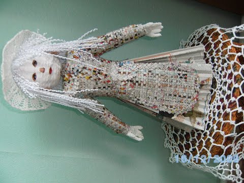 Видео: Paper doll\Кукла из газет, газетных трубочек. Рукоделие.