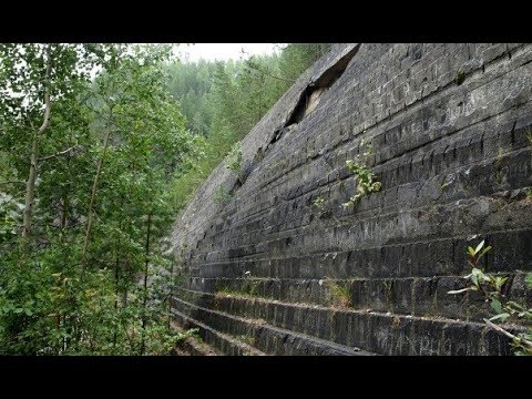 Видео: Раскопки под прикрытием карьера.