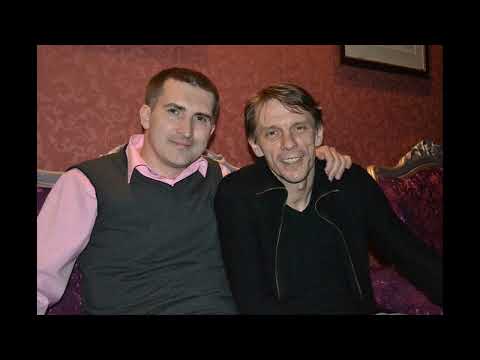 Видео: Свеча горела на столе