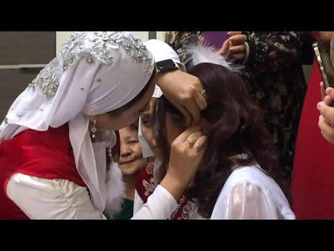 Видео: Сырға салу( Сырга салу ) рәсімі, Үкі тағу.