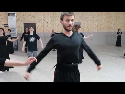 Видео: • Абхазский танец. Репетиция черкесского ансамбля «Аль-Ахли» в Иордании