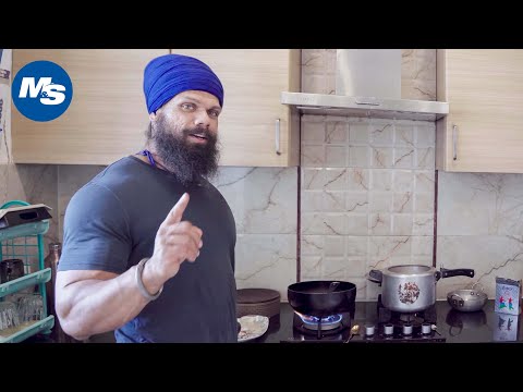 Видео: Вегетарианское питание для бодибилдинга | Магазин, готовка, еда | Бики Сингх