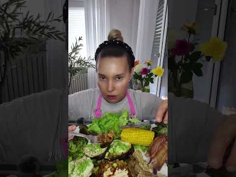 Видео: Мукбанг/MUCKBANG/Баклажаны в томатном соусе#рёбрышки 