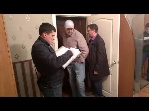 Видео: Пристав воробьев пришел в жилое помещение для изъятия имущества.