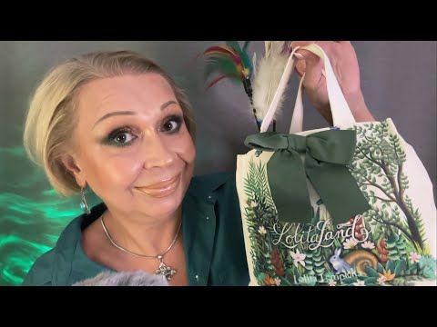 Видео: АСМР «ТРИГГЕРЫ ИЗ МОЕЙ ВОЛШЕБНОЙ СУМОЧКИ, БЛИЗКИЙ ШЁПОТ»