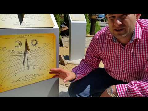 Видео: Парковые солнечные часы. Как они работают.The Park sundial. As they are working.
