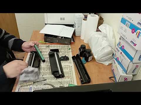 Видео: Заправка левого картриджа от NV Print HP106A (W1106A) образца 2024 года