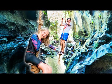 Видео: ЗАБРАЛИСЬ В КАНЬОН! ПАПА УРОНИЛ КАМЕРУ В ВОДУ!! ЧТО С КАМЕРОЙ? ИСПОРТИЛАСЬ?? КОГО МЫ ВСТРЕТИЛИ??!