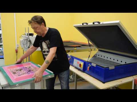 Видео: Изготовление трафарета с толстым эмульсионным слоем