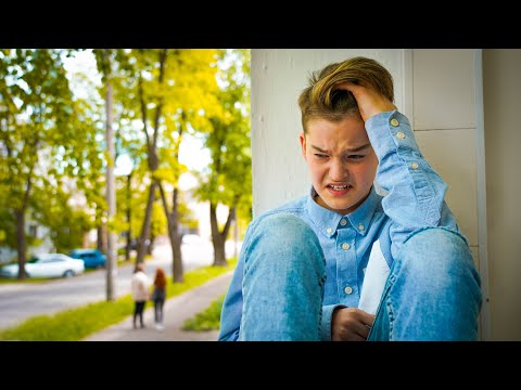 Видео: СДЕЛАЛА БОЛЬНО!!! КИРИЛЛ ПЛАЧЕТ ИЗ-ЗА МАШИ!!!