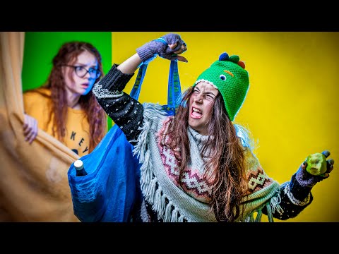 Видео: СТАРШЕКЛАССНИЦА-БОМЖИХА!!! НАВЕЛА ШОРОХУ В ШКОЛЕ!