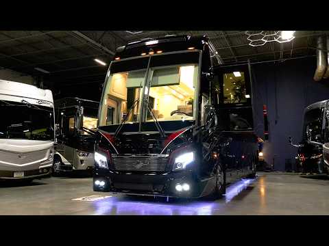 Видео: Первый автобус Prevost Marathon с двумя полноценными ванными комнатами!