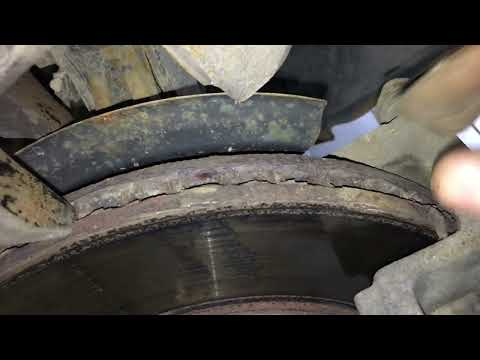 Видео: Mazda CX 5 замена передних колодок mazda cx-5 how to replace front brake pads