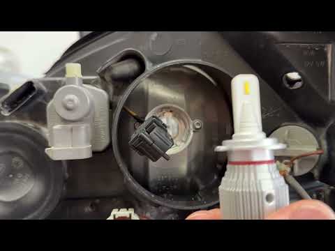 Видео: Установка ламп H7 J2 с переходниками P3 P3 P5