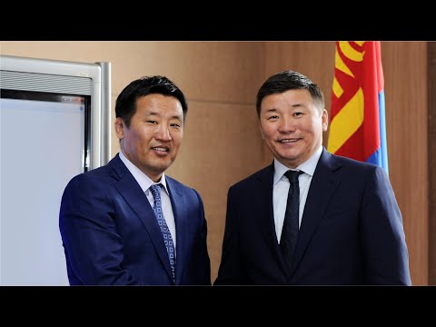 Видео: МАКСЫН АХАН ДҮҮС - 28 ЖИЛИЙН ТҮҮХ