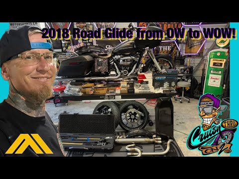 Видео: M8 Harley-Davidson Road Glide Transformation СУПЕР хорош!