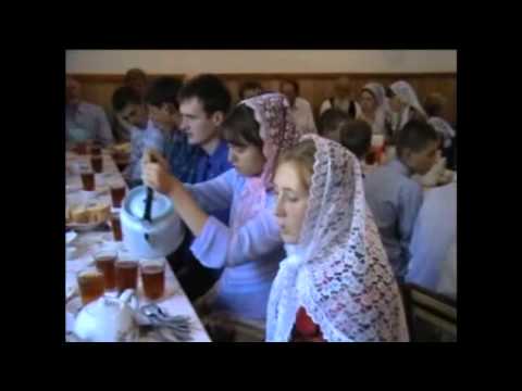 Видео: Пение за обедом