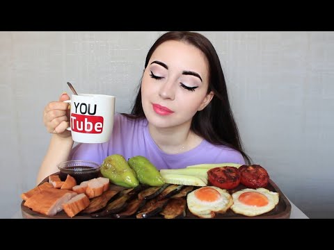 Видео: МОИ ТРАВМЫ ДЕТСТВА / ЗАВТРАК MUKBANG asmr Ayka Emilly